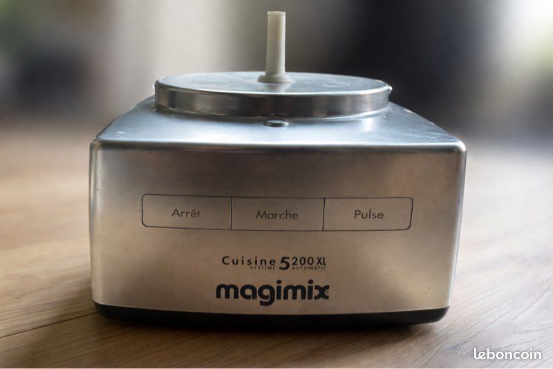 Robot cuisine magimix TBE avec accessoires (image 1)