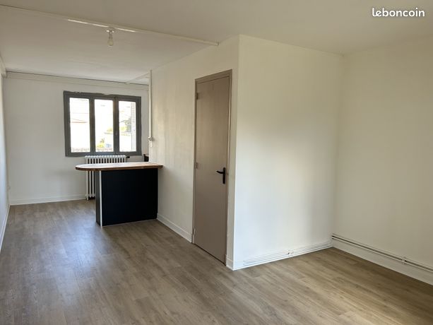 Studio 1 pièce 32 m²
