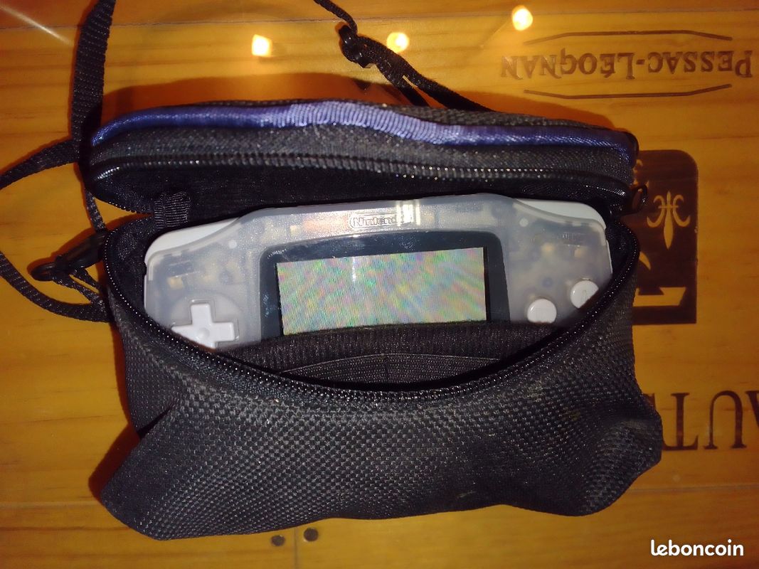 Gameboy advance transparente (image 3)