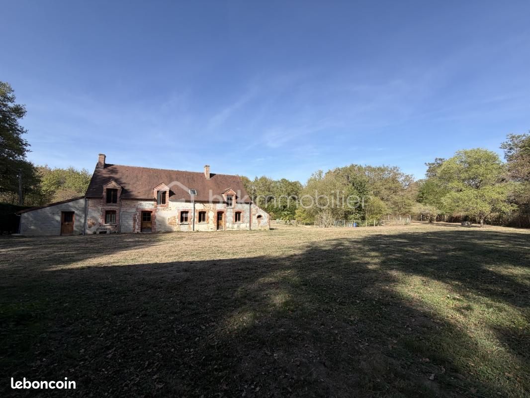 Maison 7 pièces 260 m² · au Moulinet-sur-Solin · 260 m² · 199 000 €