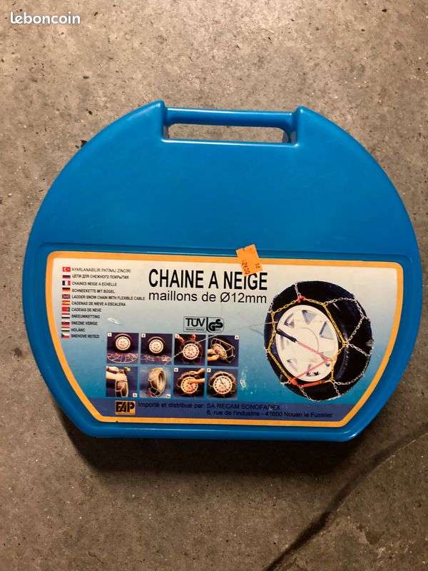 Chaînes à neige jamais montées (image 1)