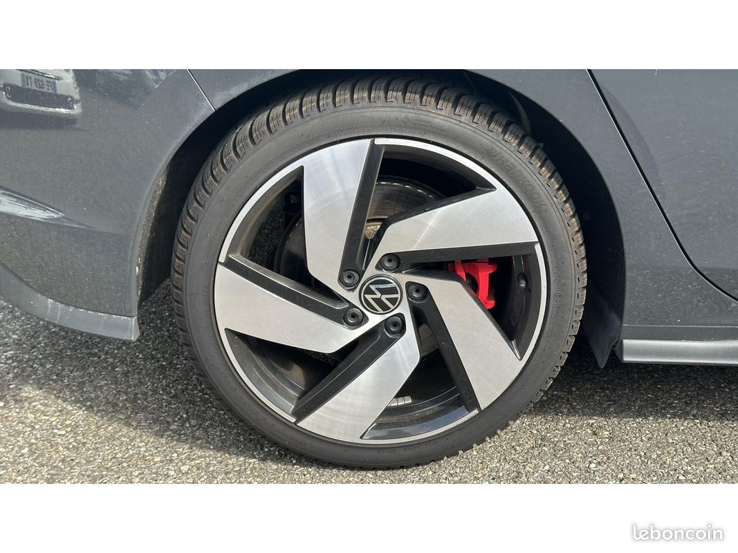 VOLKSWAGEN GOLF 2.0 TSI - 300 - BV DSG 7 VIII BERLINE GTI Clubsport PHASE 1 (image 13)