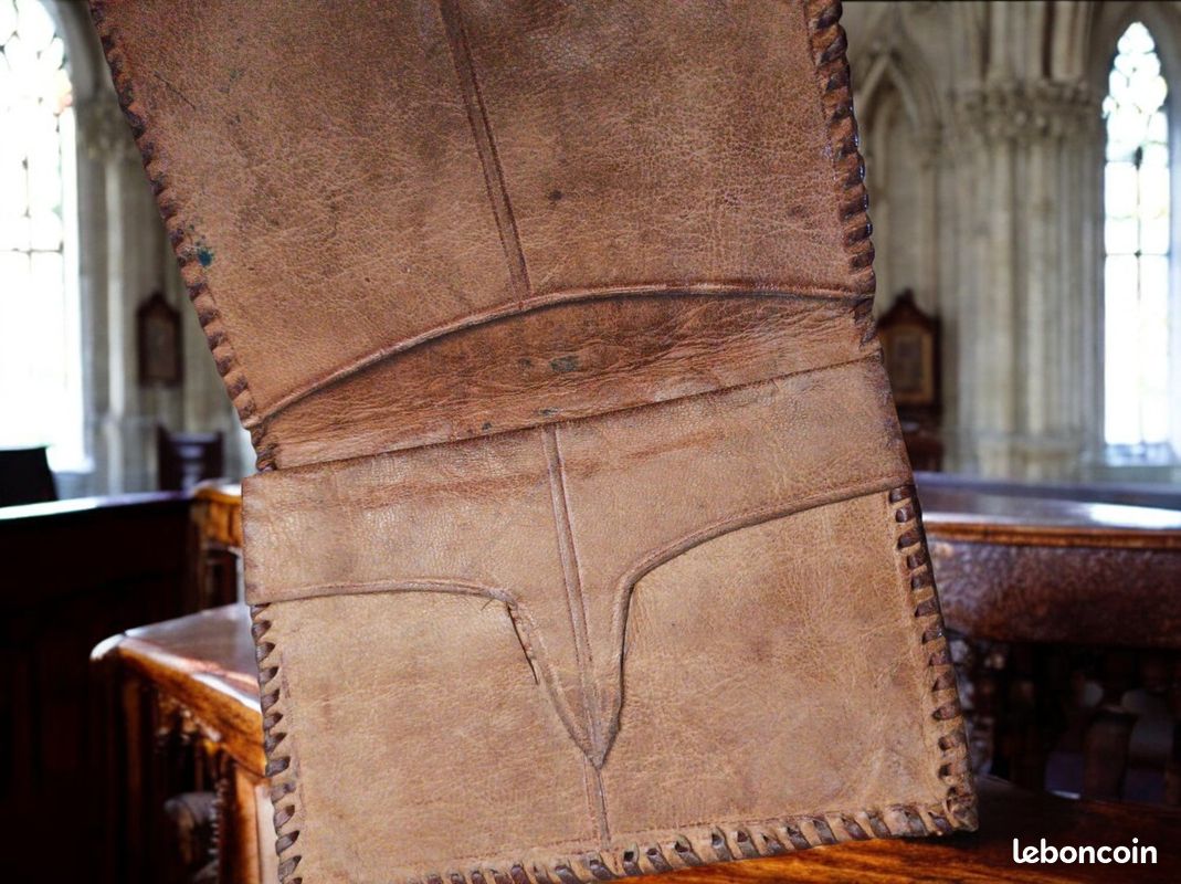 Porte-monnaie vintage en cuir des années 1950 - Accessoire rétro et stylé (image 2)