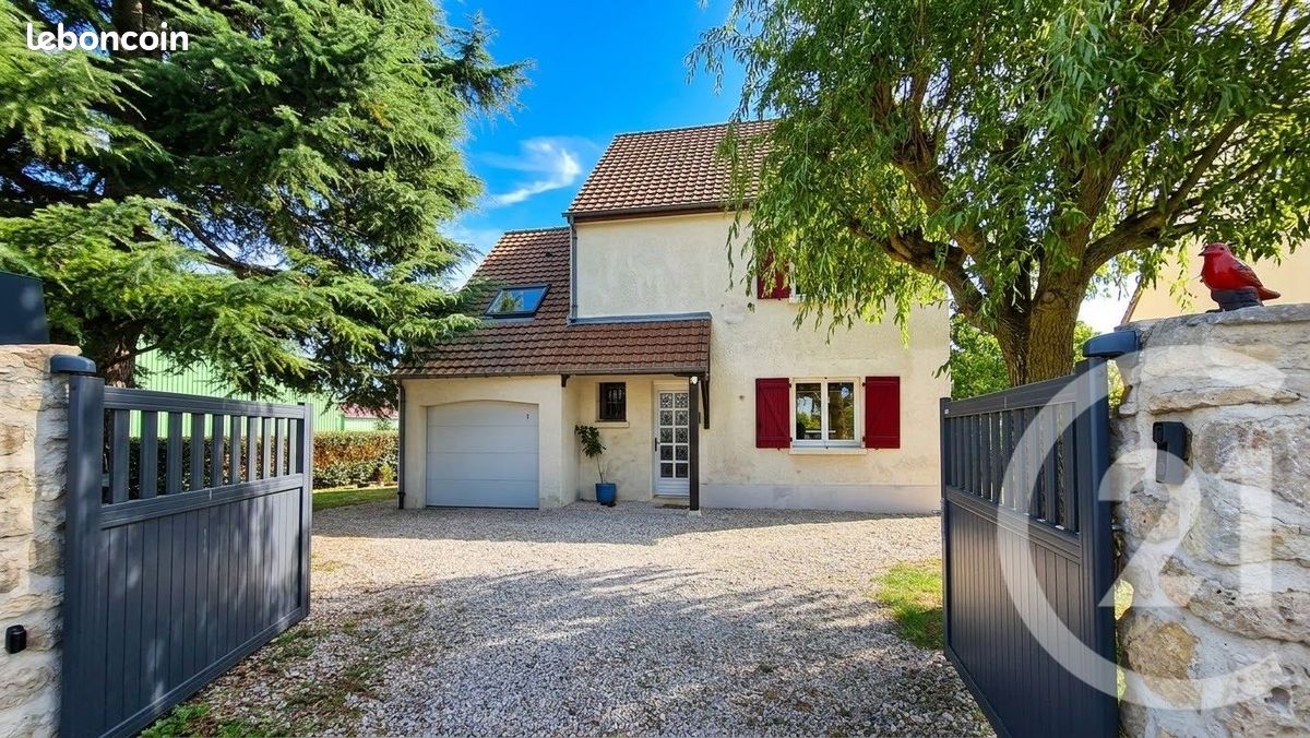 Maison 7 pièces 117 m² · à Fleury · 117 m² · 295 000 €