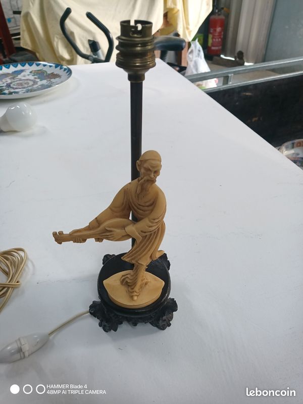 Lampe art-déco asiatique (image 1)