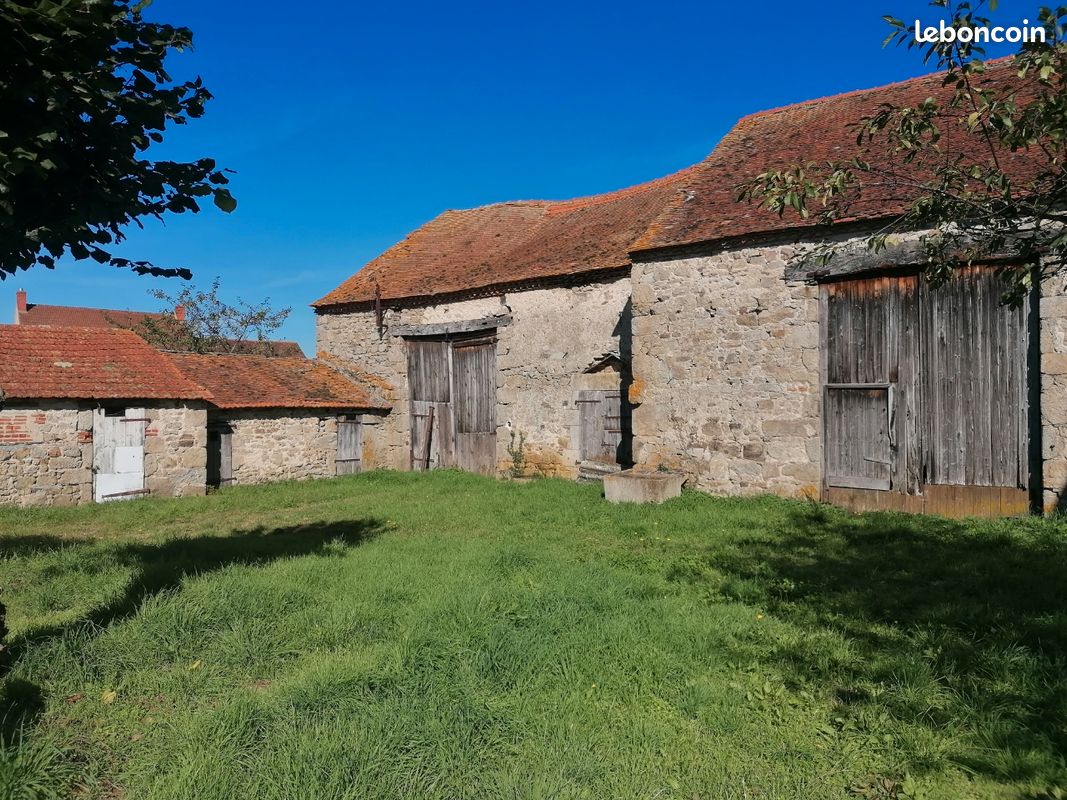 Maison 2 pièces 100 m² · à Gannat · 100 m² · 35 000 €