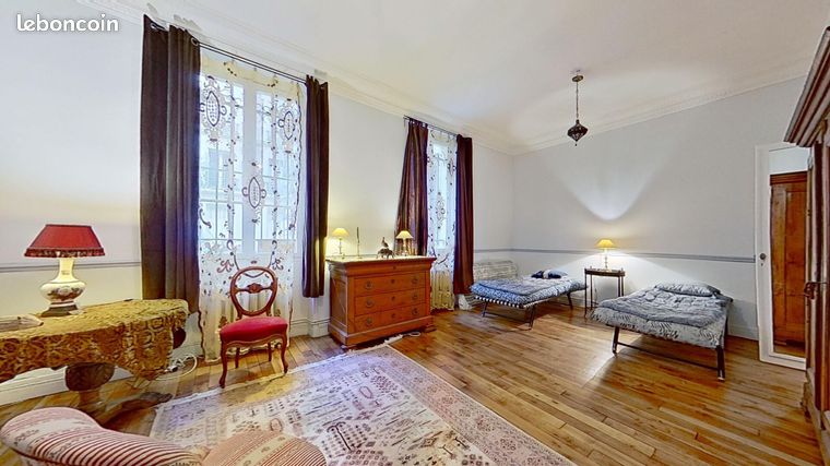 Appartement a louer paris-9e-arrondissement - 3 pièce(s) - 130 m2 - Surfyn