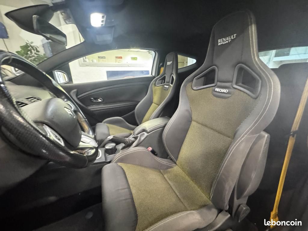 RENAULT MEGANE COUPE 2.0 250 RS- R.S Monaco GP (image 9)
