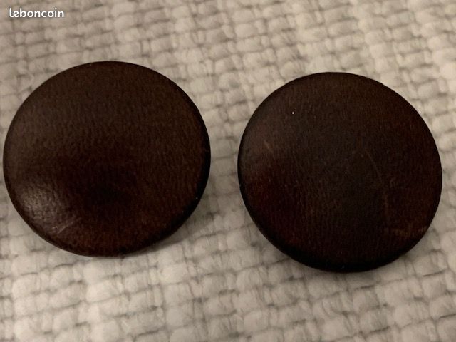Boucles d'oreille cuir Charles Jourdan (image 2)