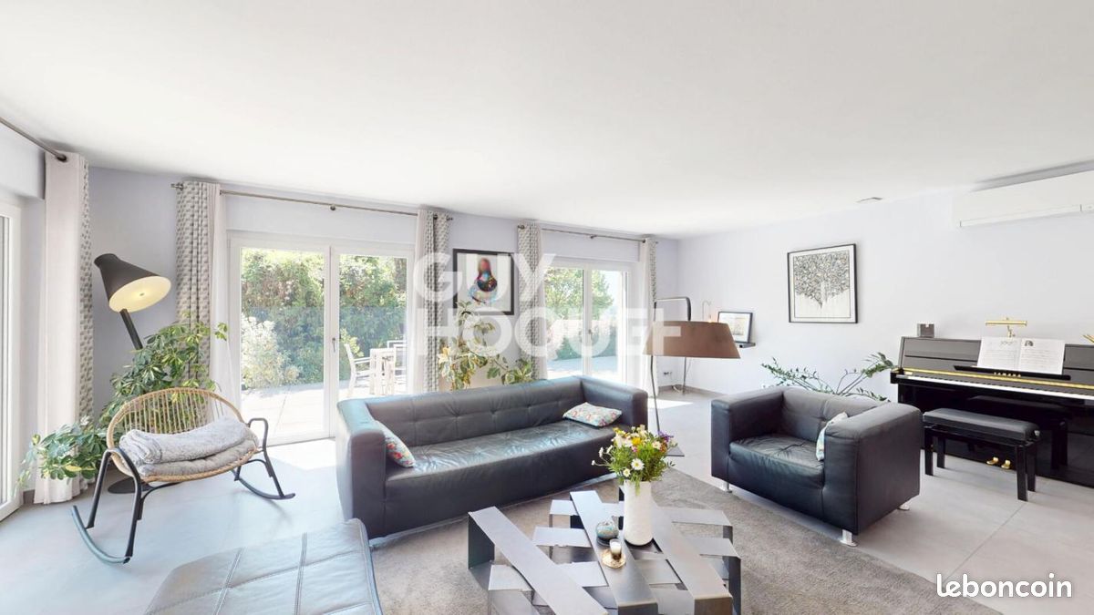 Maison 6 pièces 210 m² · à Brunstatt-Didenheim · 210 m² · 730 000 €