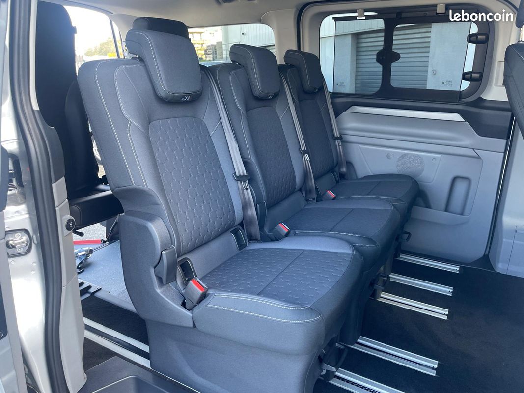 Ford Tourneo Custom INDEPENDANCE RS L1H1 2.0 EcoBlue 170ch Limited BVA8 HANDICAP TPMR 7 PLACES (image 11)