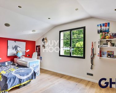 Maison 1 350 000 € - 270 m²