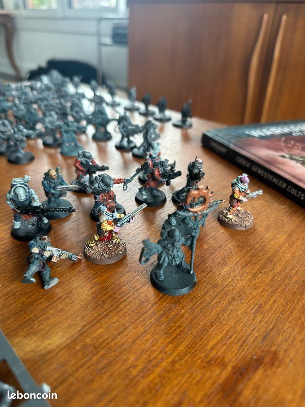 Lot Figurines Warhammer - Occasion - Pièces Pour Collection Ou Reconversion