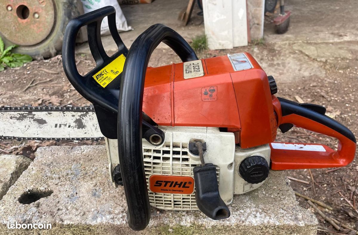 Tronconneuse stihl 023 C en tres bon état de fonctionnement (image 3)