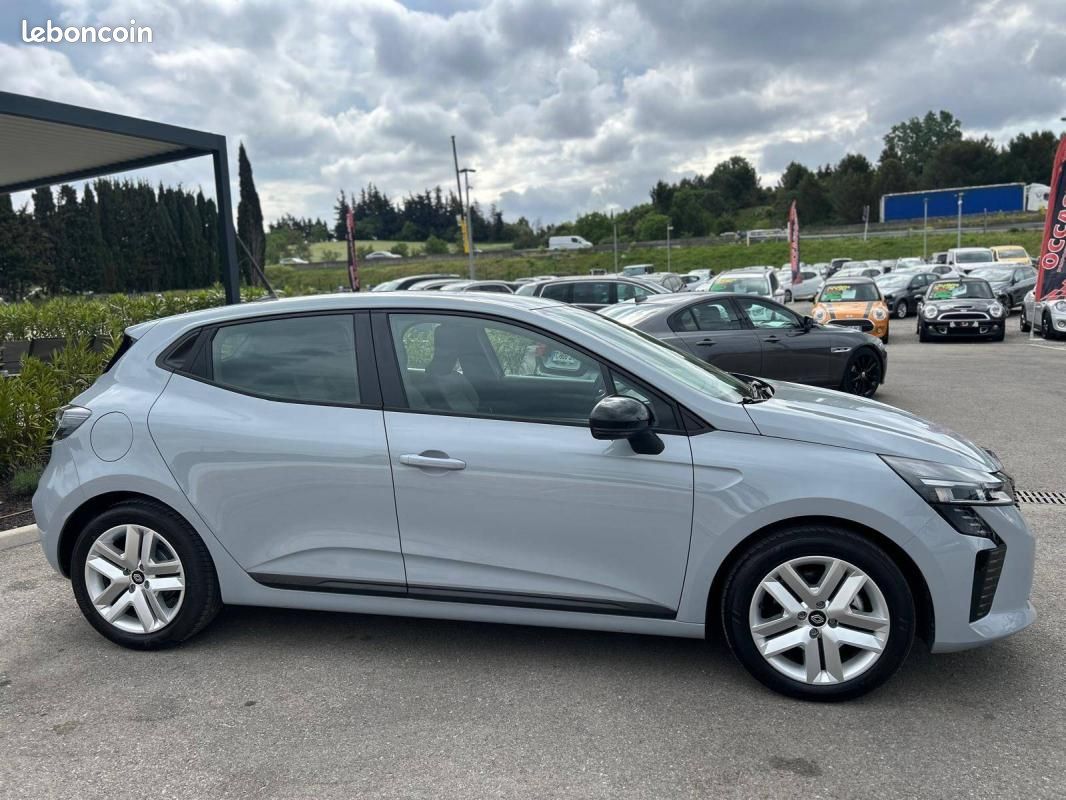 Renault Clio V E-Tech full hybrid 145 ch GSR2 Evolution (image 7)