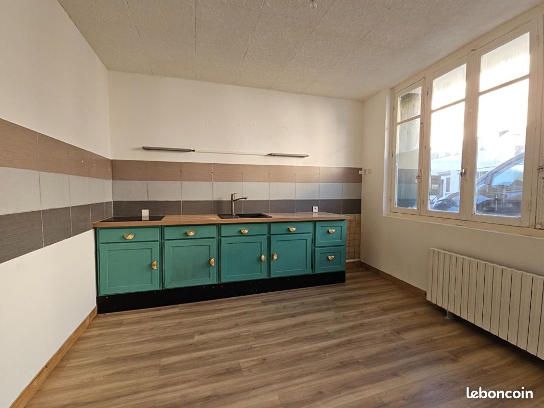 Maison 5 pièces 85 m² · à Mauzé-sur-le-Mignon · 85 m² · 100 000 €