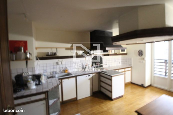 Appartement 7 pièces 24 m²
