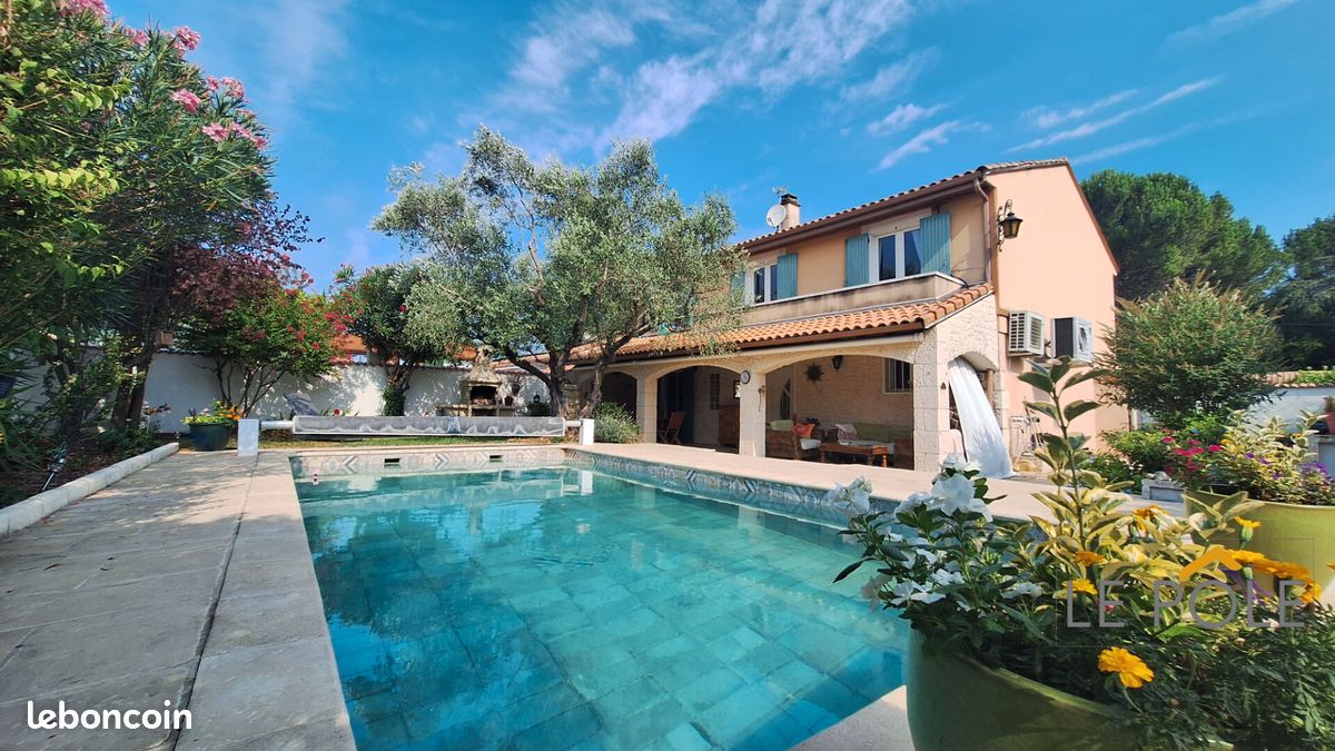 Maison 6 pièces 118 m² · à Bollène · 118 m² · 265 000 €