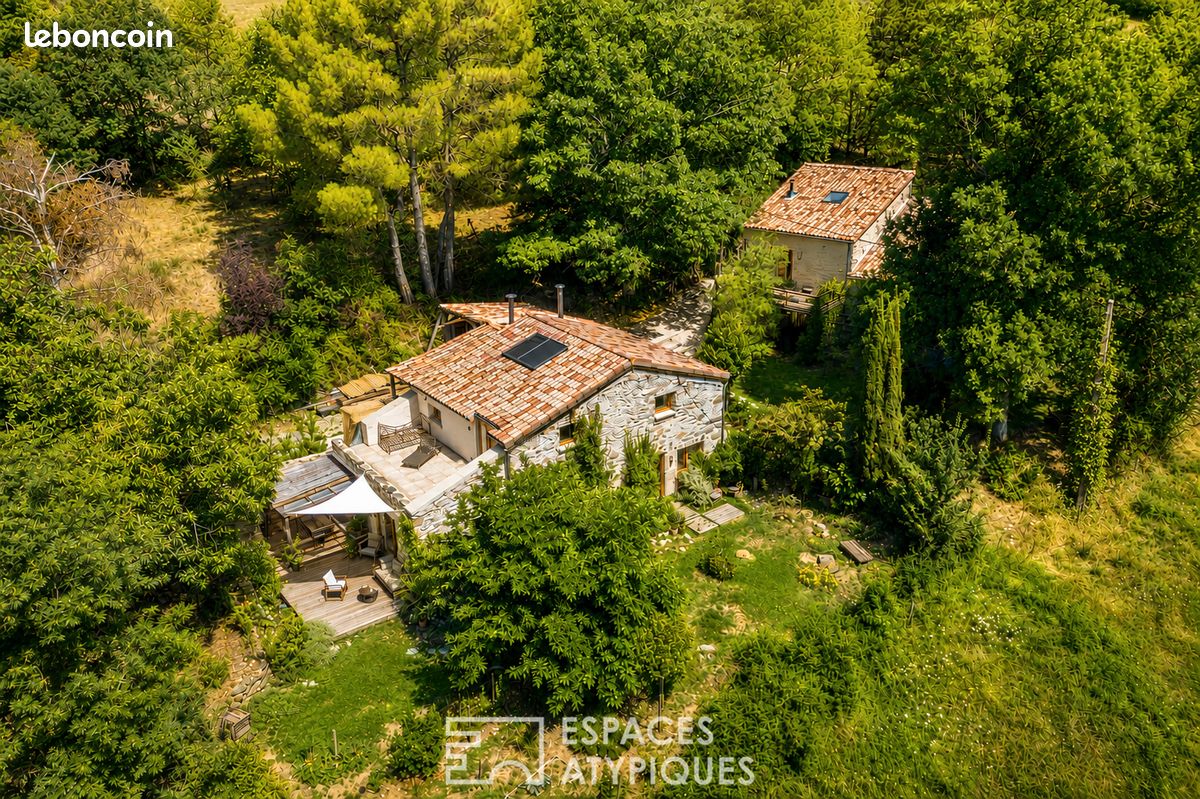 Maison 11 pièces 223 m² · à Alboussière · 223 m² · 745 000 €