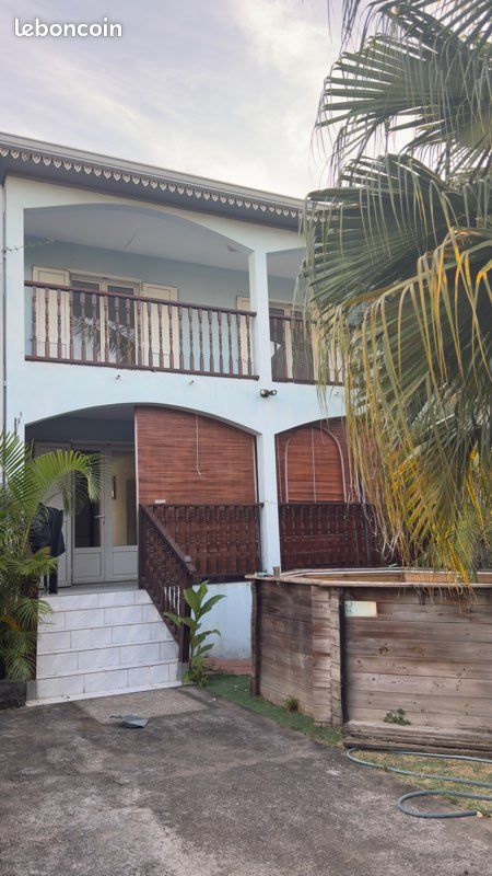 Maison 4 pièces 140 m² · à Saint-Pierre · 140 m² · 1 200 €