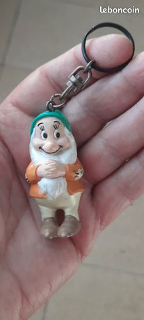 Porte-clés Blanche-Neige Et Les Sept Nains – Inox Argenté – Neuf