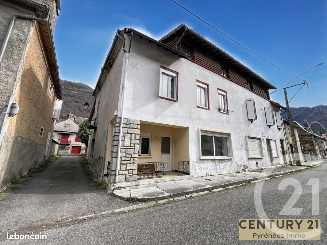 Maison 5 pièces 113 m² · à Fos · 113 m² · 67 500 €
