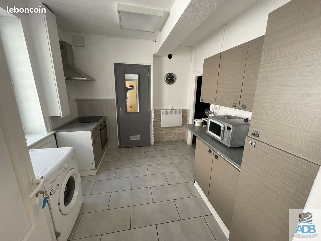 Appartement 1 pièce 23 m² · à Roanne · 23 m² · 349 €/mois