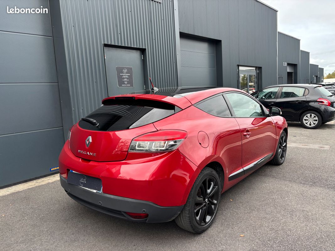 RENAULT Mégane III 1.6 DCi 130ch Bose - Garantie 6 mois - Entretien complet ✅ (image 3)
