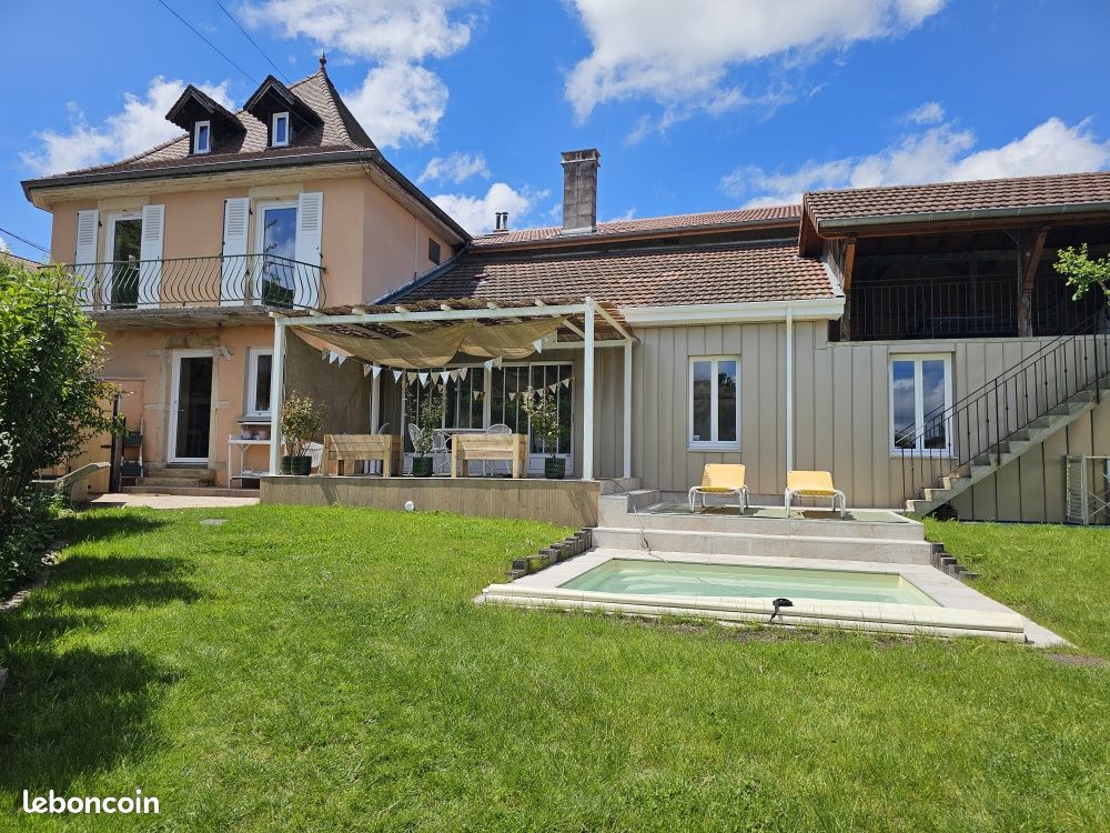 Maison 5 pièces 143 m² · à Bourgoin-Jallieu · 143 m² · 375 000 €