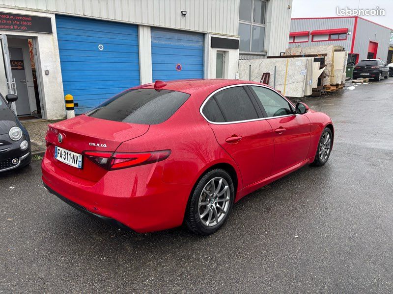 Alfa romeo giulia ii 2.2 150 giulia at8 (image 2)