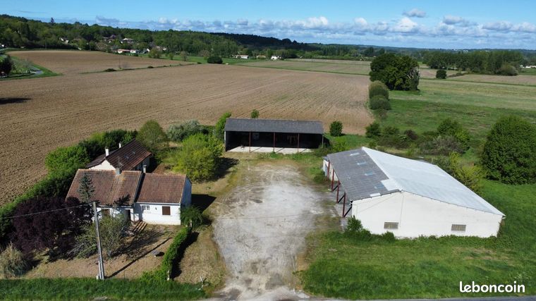 Propriété 7 pièces 232 m²