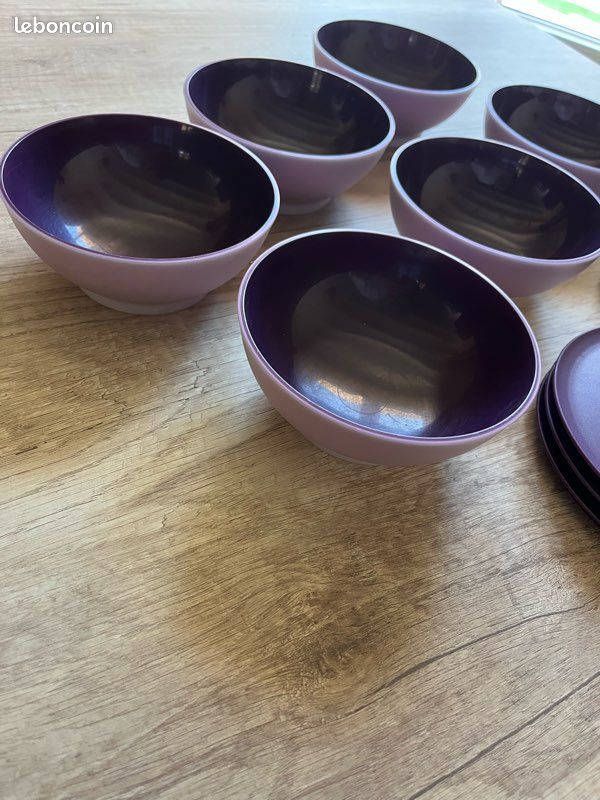 Sucrier Tupperware Forme Pomme – Couleur Violet – Occasion