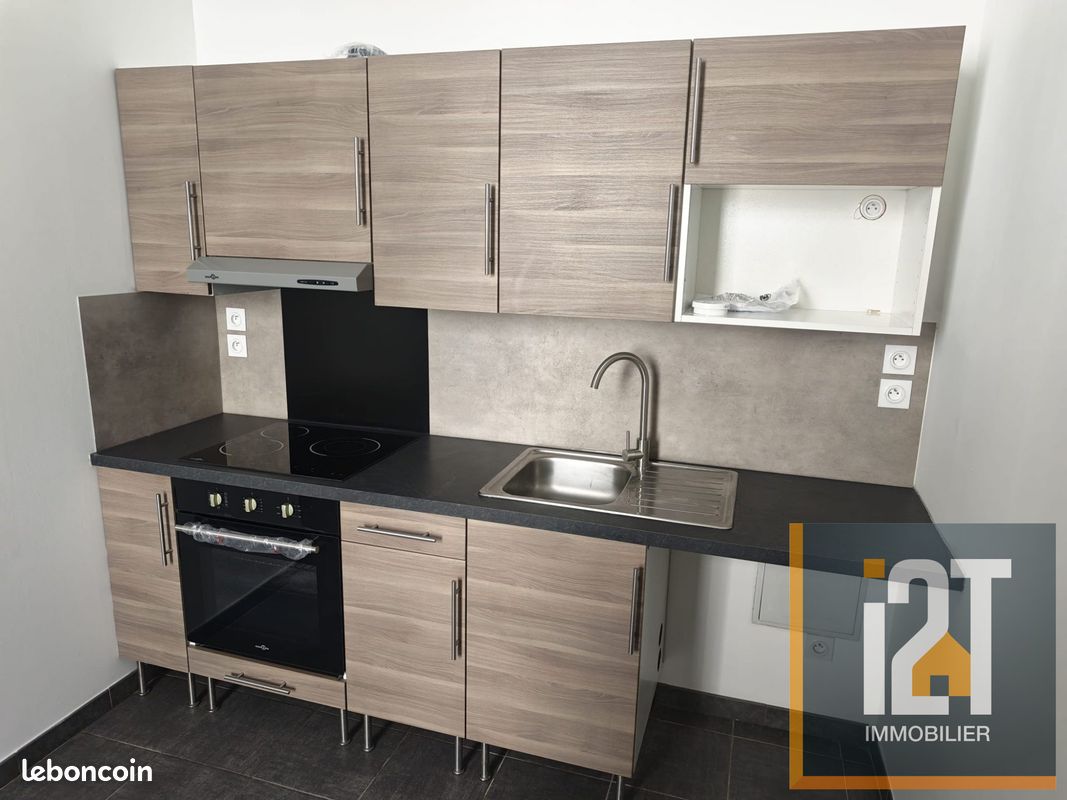 Appartement 2 pièces 30 m² · à Nîmes · 30 m² · 490 €