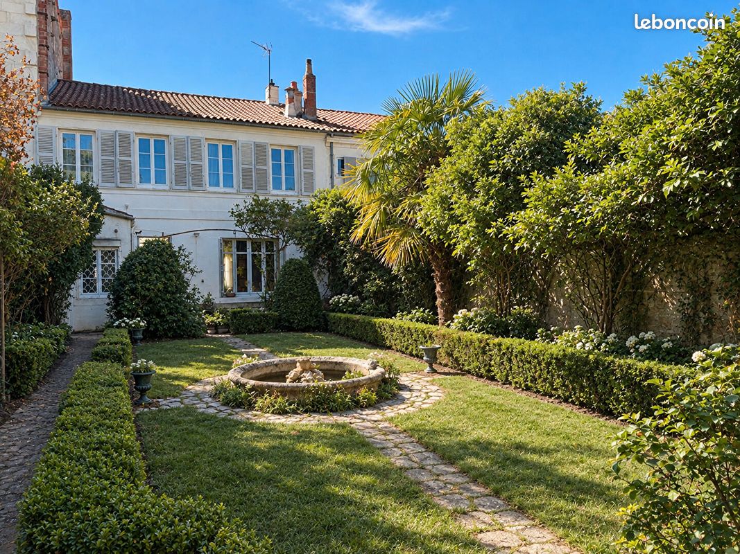 Maison 6 pièces 170 m² · à Rochefort · 170 m² · 529 999 €