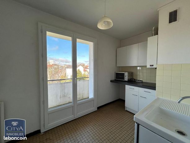Studio 1 pièce 37 m²