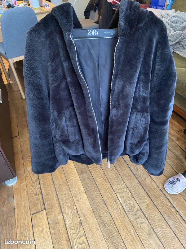 Blouson fausse fourrure Zara taille xs (image 3)