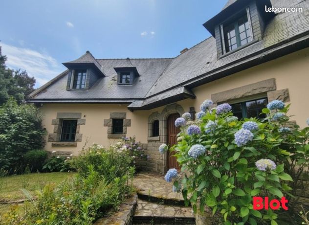 Propriété 8 pièces 230 m²