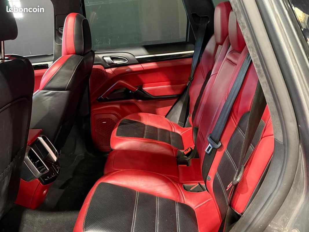 PORSCHE CAYENNE 4.8i V8 - 420 GTS TOIT PANORAMIQUE -ECHAPEMENT SPORT (image 13)