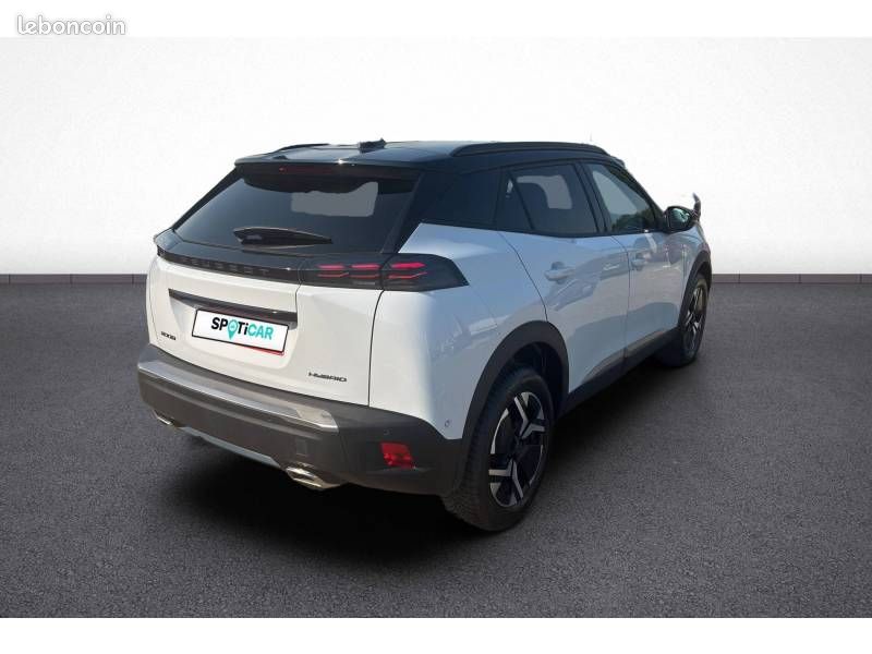 Peugeot 2008 Hybrid 145 e-DCS6 GT (image 6)