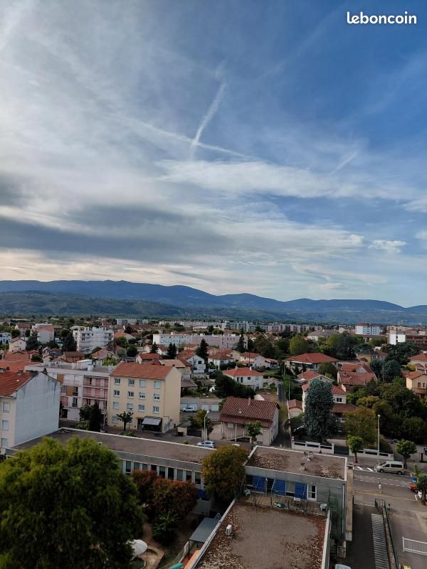Appartement 4 pièces 69 m² · à Roussillon · 69 m² · 579 €/mois