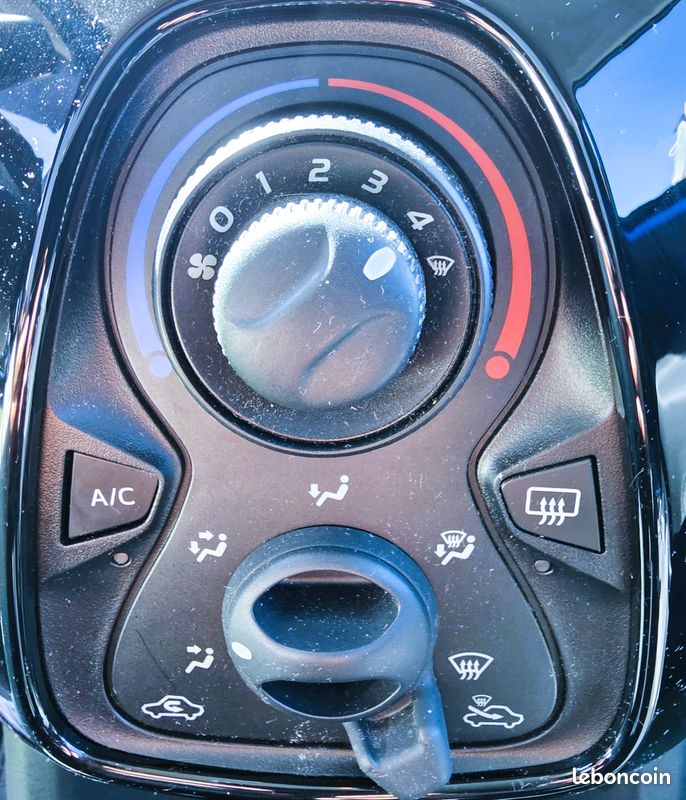 PEUGEOT 108 1.2 PureTech Envy 5p/ COURROIE DE DISTRIBUTION CHANGEE (image 9)