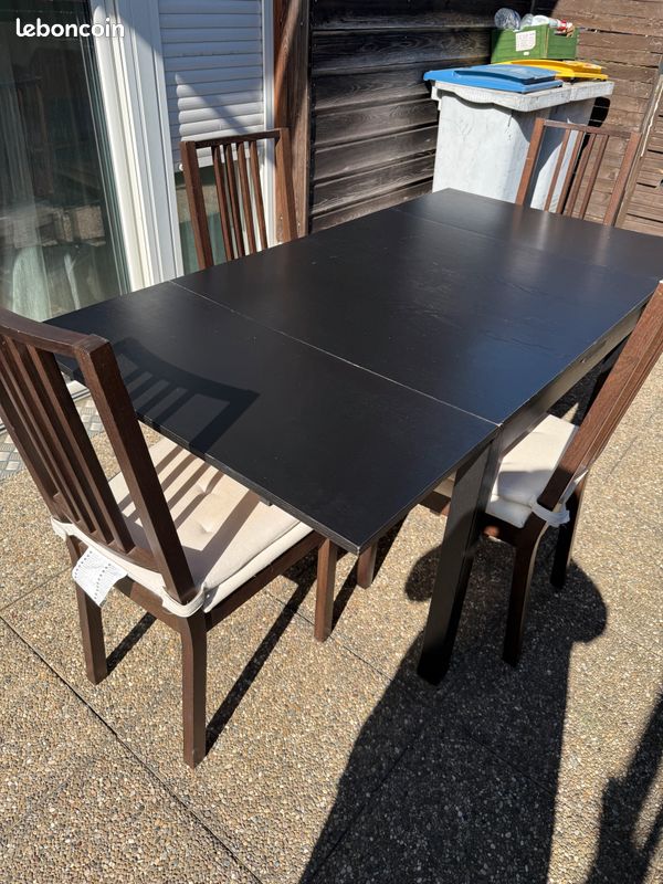 Table et 4 chaises salle à manger (image 1)