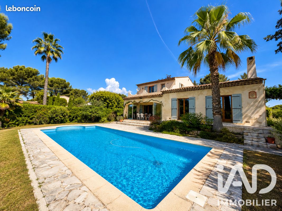 Maison 6 pièces 147 m² · à Valbonne · 147 m² · 1 170 000 €