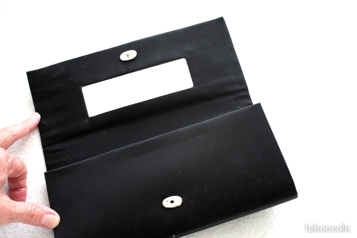 Pochette noire neuve satinée fêtes (image 3)