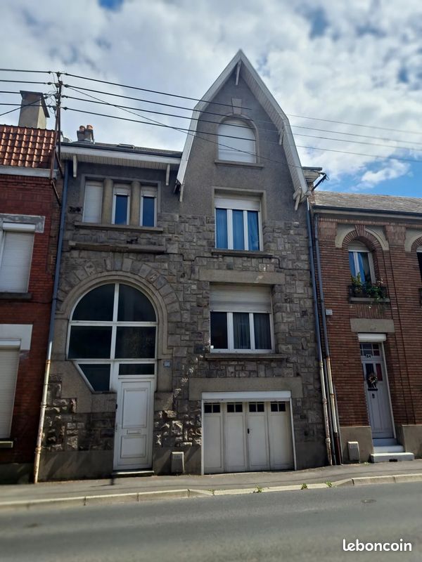 Maison 8 pièces 169 m² · à Charleville-Mézières · 169 m² · 311 000 €