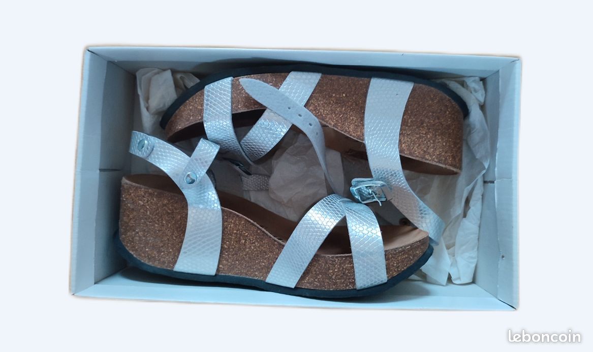 Sandales SunBay Semelles compensées Marque Sunbay Taille 38 Envoi