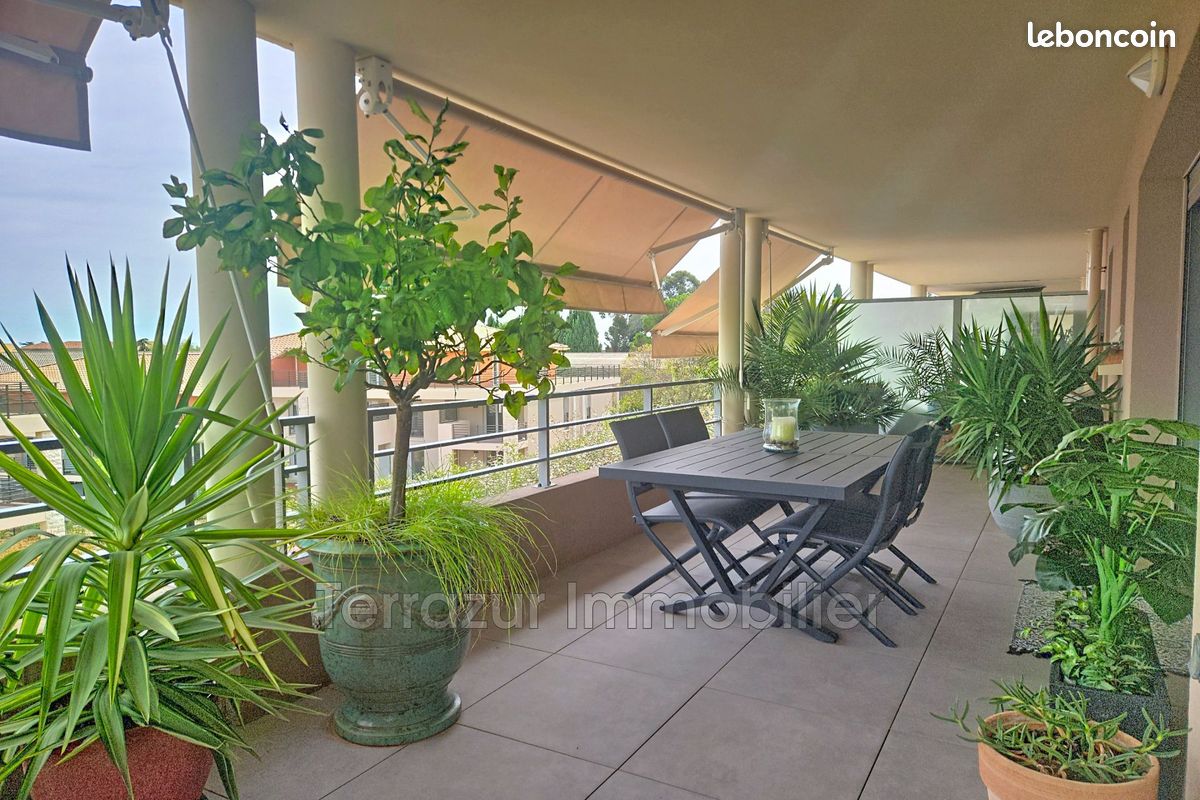 Appartement 2 pièces 44 m² · à Vallauris · 44 m² · 369 000 €