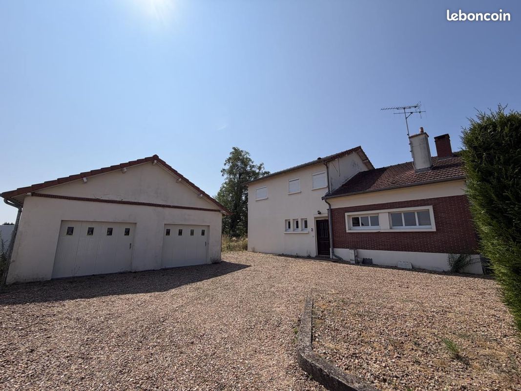 Maison 7 pièces 141 m² · à Durtal · 141 m² · 161 975 €