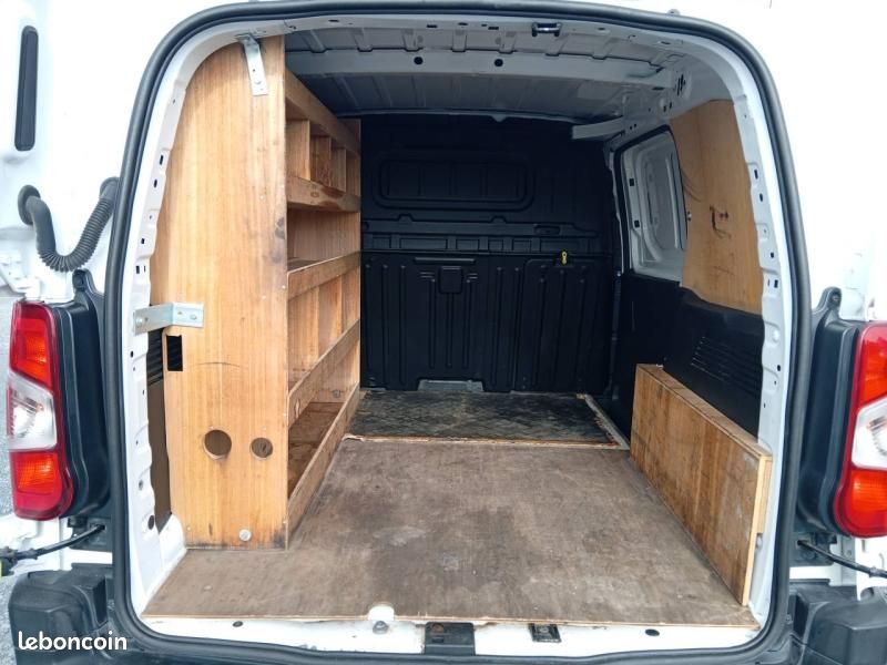 Citroen Berlingo Van 10 825 HT M 1.5 BlueHDi 100 CV Club 3 Places (image 6)
