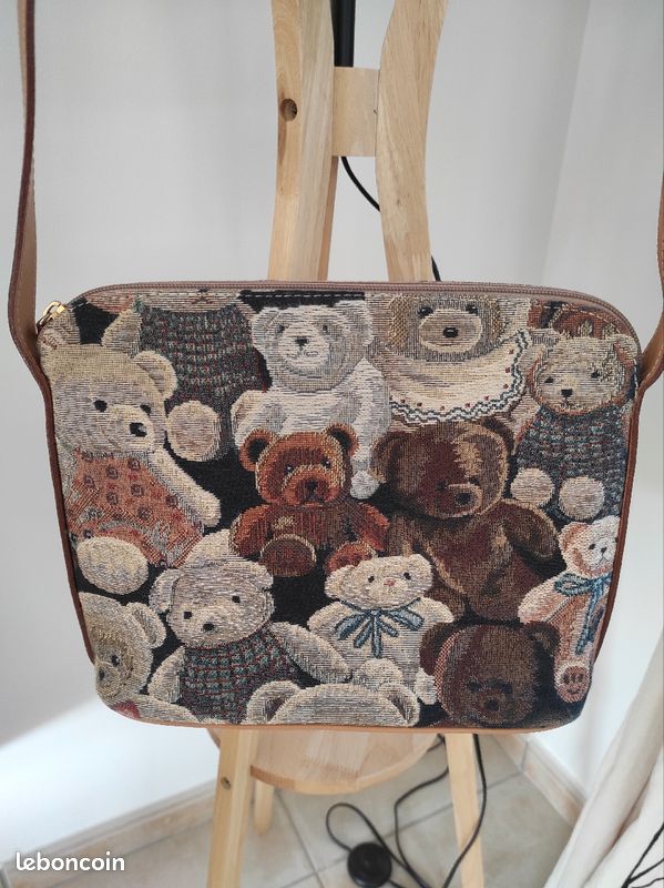 Sac à bandoulière rectangulaire motif ourson beige, marron et bleu (image 5)